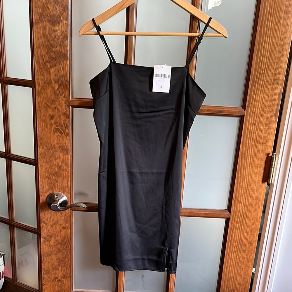 Forever 21 Black Spaghetti Strap Slip Dress